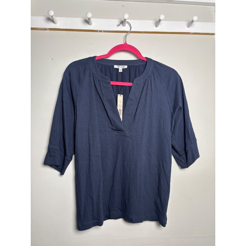 NIC+ZOE Dark Indigo Textured Split Neck Top Womens Small NWT
